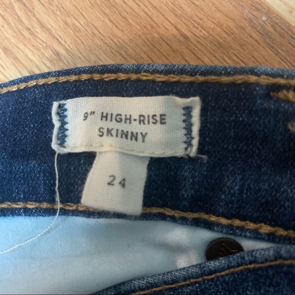 9” High Rise Skinny: Deconstructed Edition - Picture 14 of 16